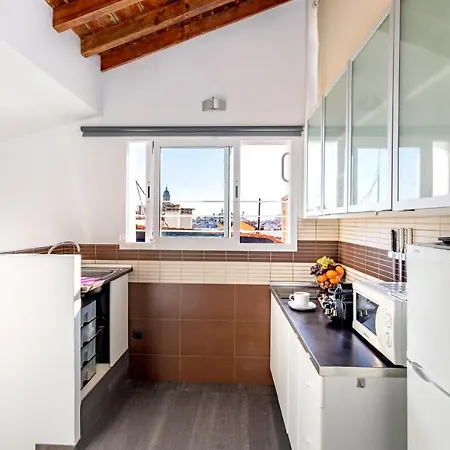 -malagasunapts- Private Terrace Apartment