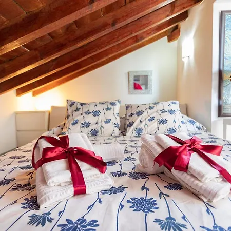 -malagasunapts- Private Terrace Apartment