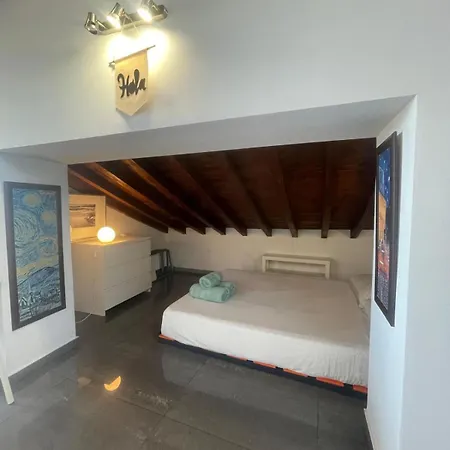 -malagasunapts- Private Terrace Apartment
