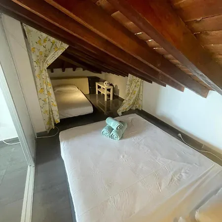 -malagasunapts- Private Terrace Apartment